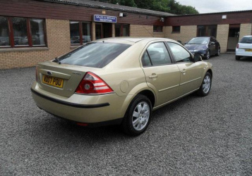 Ford Mondeo Gold
